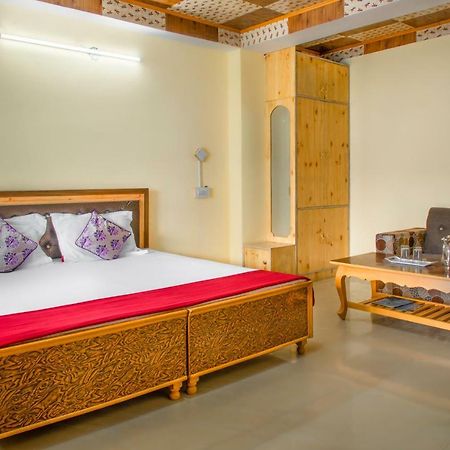 The Monk Hotel By Livingstone Kalpa Bagian luar foto