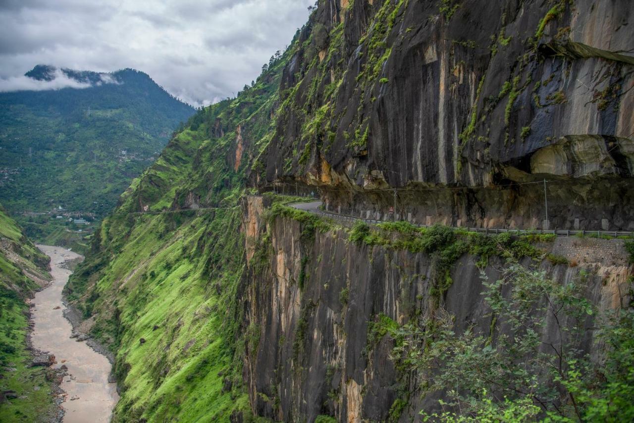 The Monk Hotel By Livingstone Kalpa Bagian luar foto